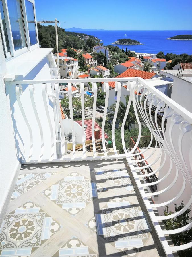 Stella Maris - Penthouse, Hvar Apartment Hvar Town Bagian luar foto