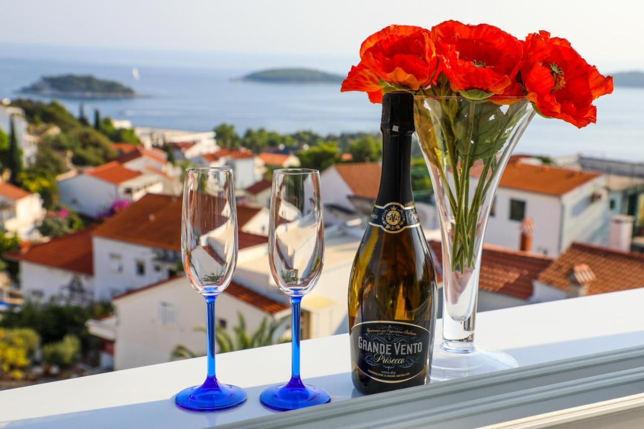 Stella Maris - Penthouse, Hvar Apartment Hvar Town Bagian luar foto